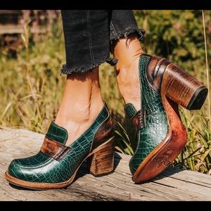 Freebird by Steve Madden Bellevue Chunkb